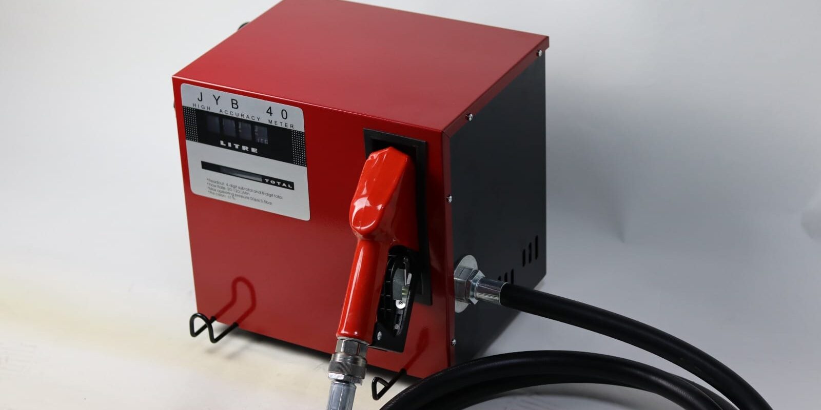 511233908_1097824649067221_4996430625221506054_n Picture of red portable pump